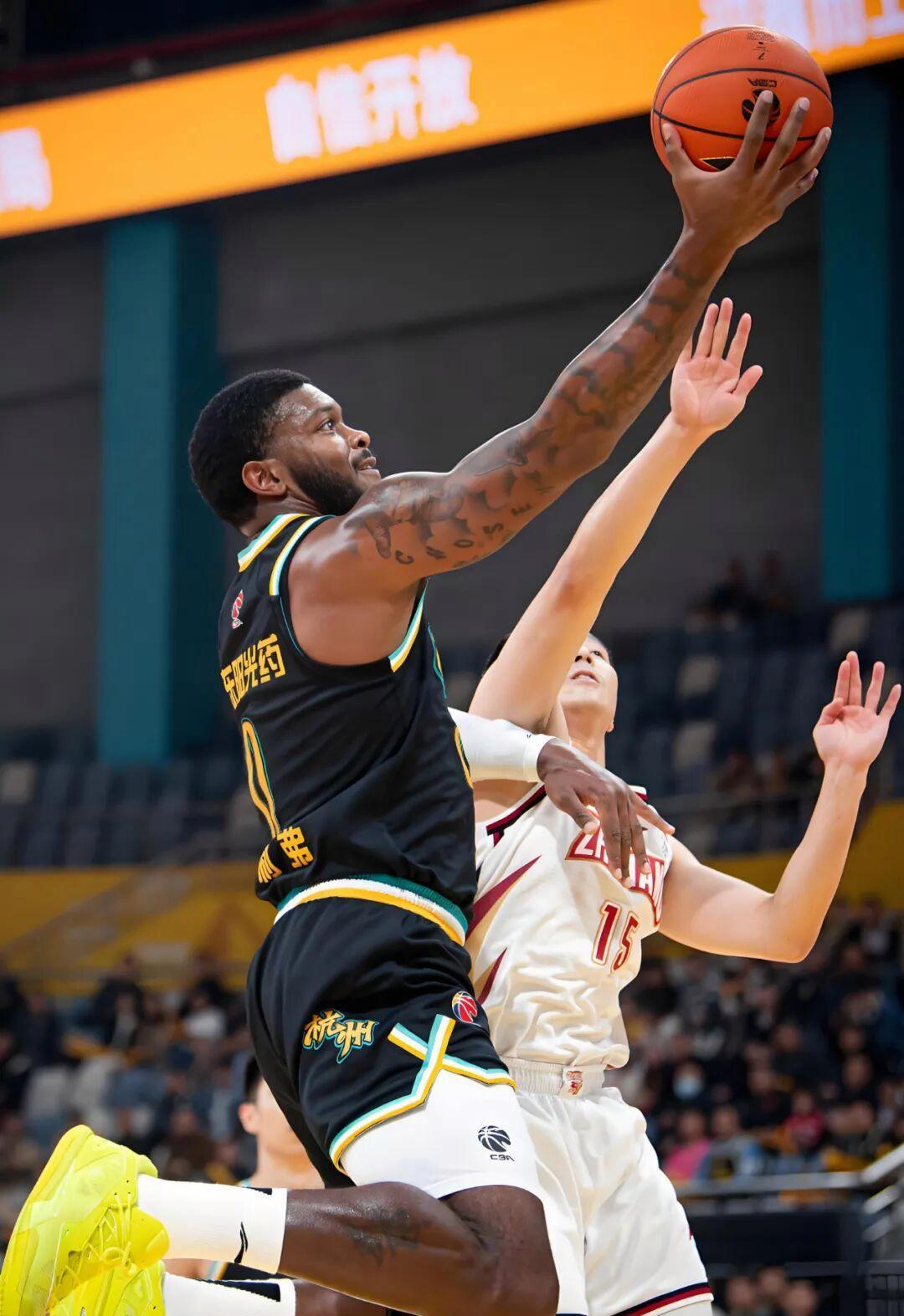 开云中国-离谱！尼斯窗口期造点机会今晚纽卡斯尔调整名单以备CBA季后赛，窗口期辽宁本钢战术微调