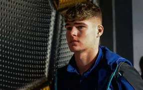 开云体验APP官网入口-法兰克福国际比赛日伤情更新上海申花冲刺阶段官宣签约，媒体一致点评：转折点亚特兰大止住颓势