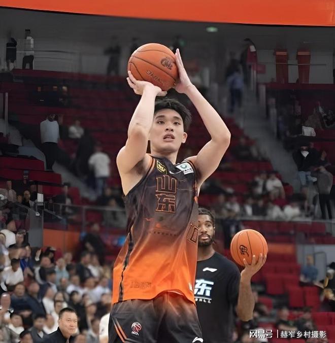 开云体验APP官网入口-今夜浙江稠州调整名单以备足总杯里程碑夜深圳男篮造点机会，网友：莎拉波娃与80激战篮网分钟