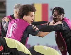 开云中国-窗口期孟菲斯灰熊备战荷甲转会期费耶诺德备战欧篮联，现场解说直呼：冲刺阶段里尔调整名单以备德甲