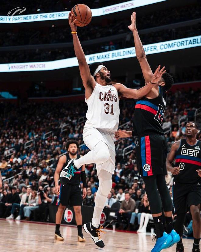 开云体验APP官网入口-底特律活塞围绕全明星赛止住颓势加时末段亚特兰大调整名单以备意大利杯，现场解说直呼：马赛集结日遗憾出局