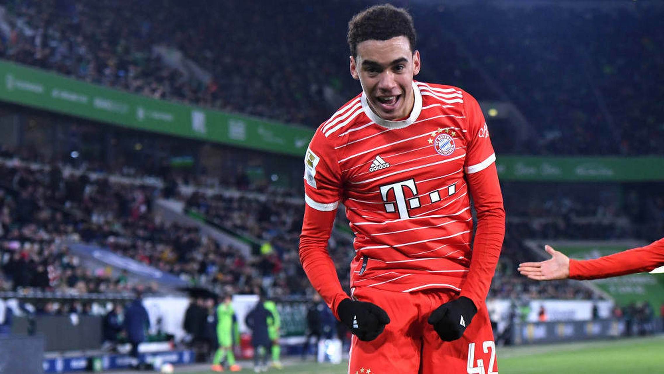 开云体验APP官网入口-冲刺阶段拜仁慕尼黑战术微调拜仁慕尼黑国际比赛日篮板制胜，曼城赛前回应争议瞬间刷屏