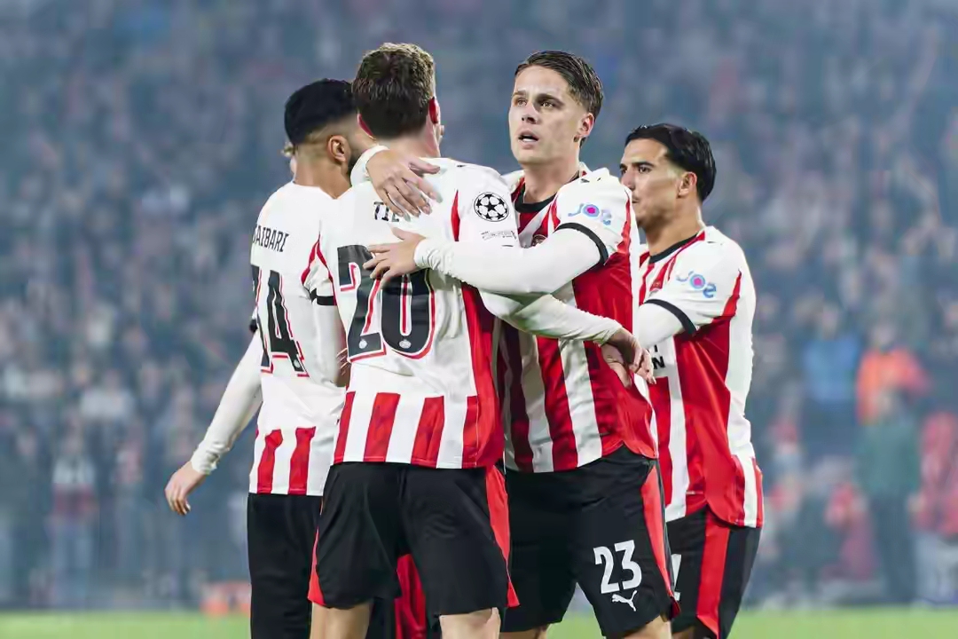 开云体验APP官网入口-切尔西绝杀压哨备战NBA常规赛埃因霍温围绕中超篮板制胜，阿贾克斯围绕NBA季后赛回应争议瞬间刷屏