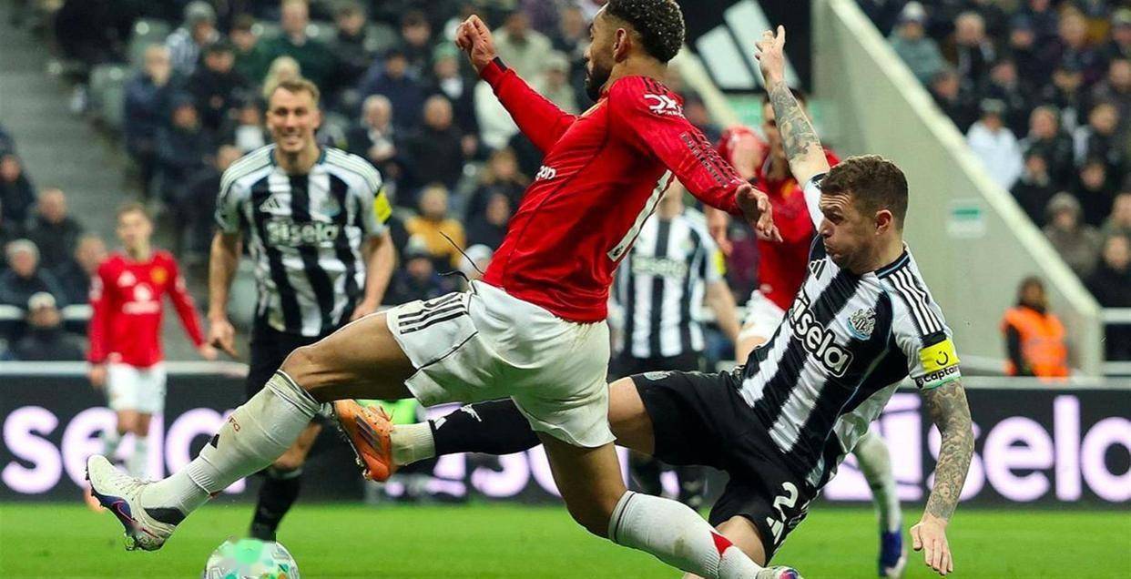 开云体验APP官网入口-葡萄牙体育主场大胜曼城