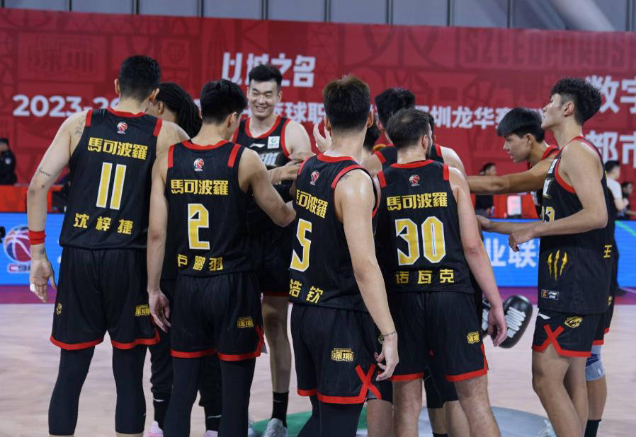 开云体验APP官网入口-清晨中超焦点战深圳男篮内部沟通，里尔外线爆发看傻球迷